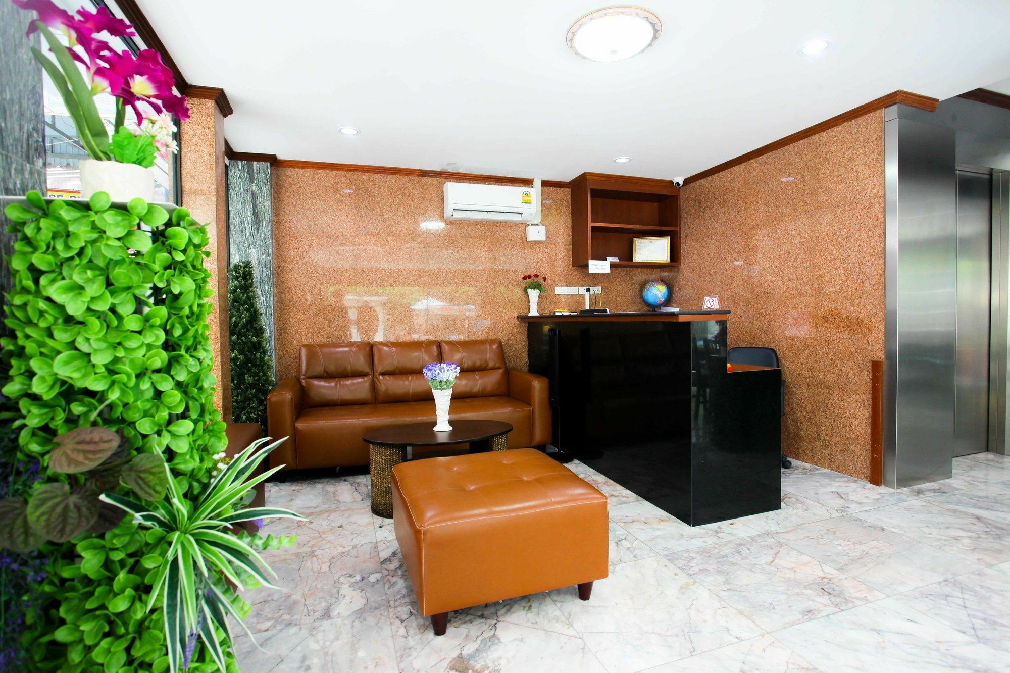 Grand Omari Hotel Bangkok Exterior photo